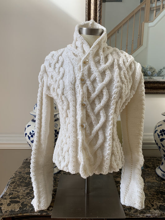 Poncho with Cables and Cuffs Knitwear Womenswear Inspired by Cameron Diaz